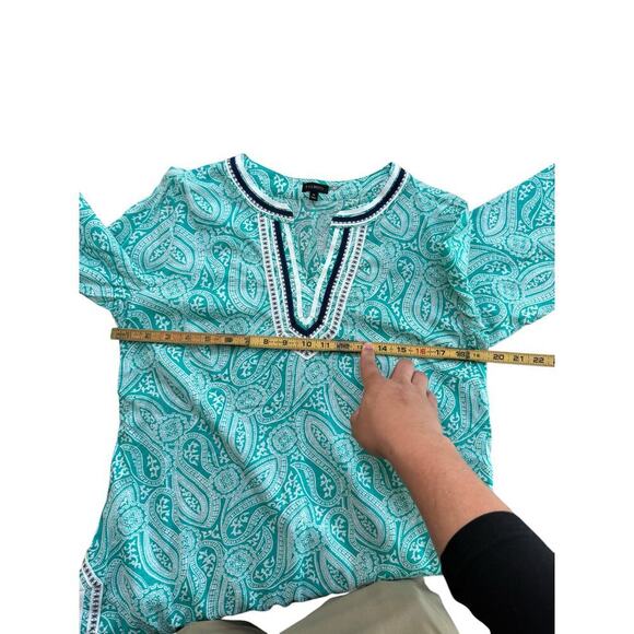 Talbots Green Paisley Green White Trim 100% Cotton Side Slits Tunic Top Size M - Picture 3 of 4